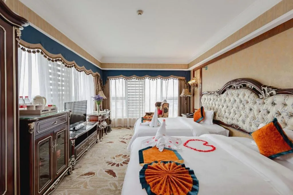 Bed in Chengdu French Theme Gold Palace