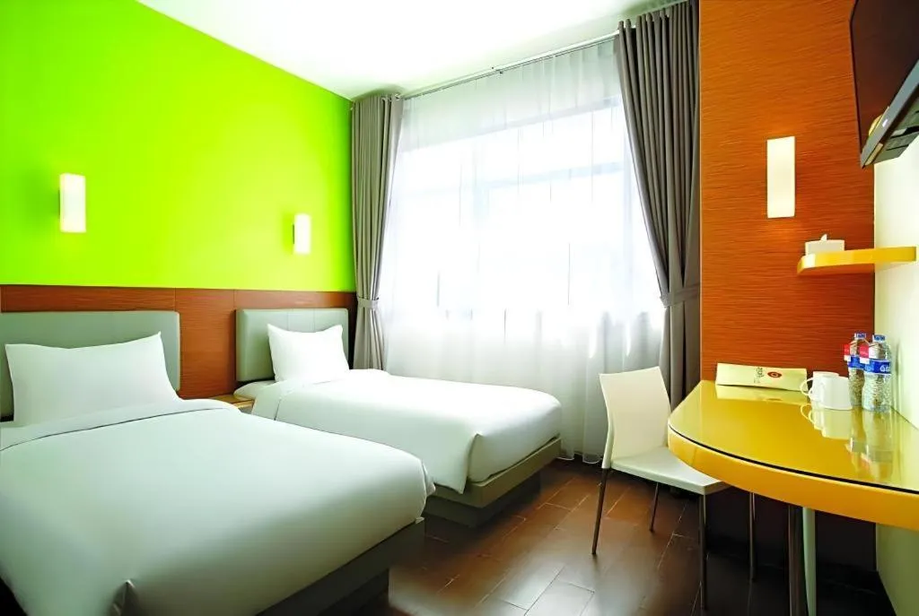 Bed in Amaris Hotel La Codefin Kemang