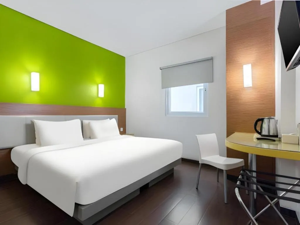 Bed in Amaris Hotel La Codefin Kemang