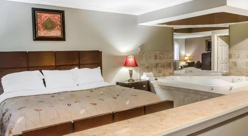 Bed in Rodeway Inn Allentown South