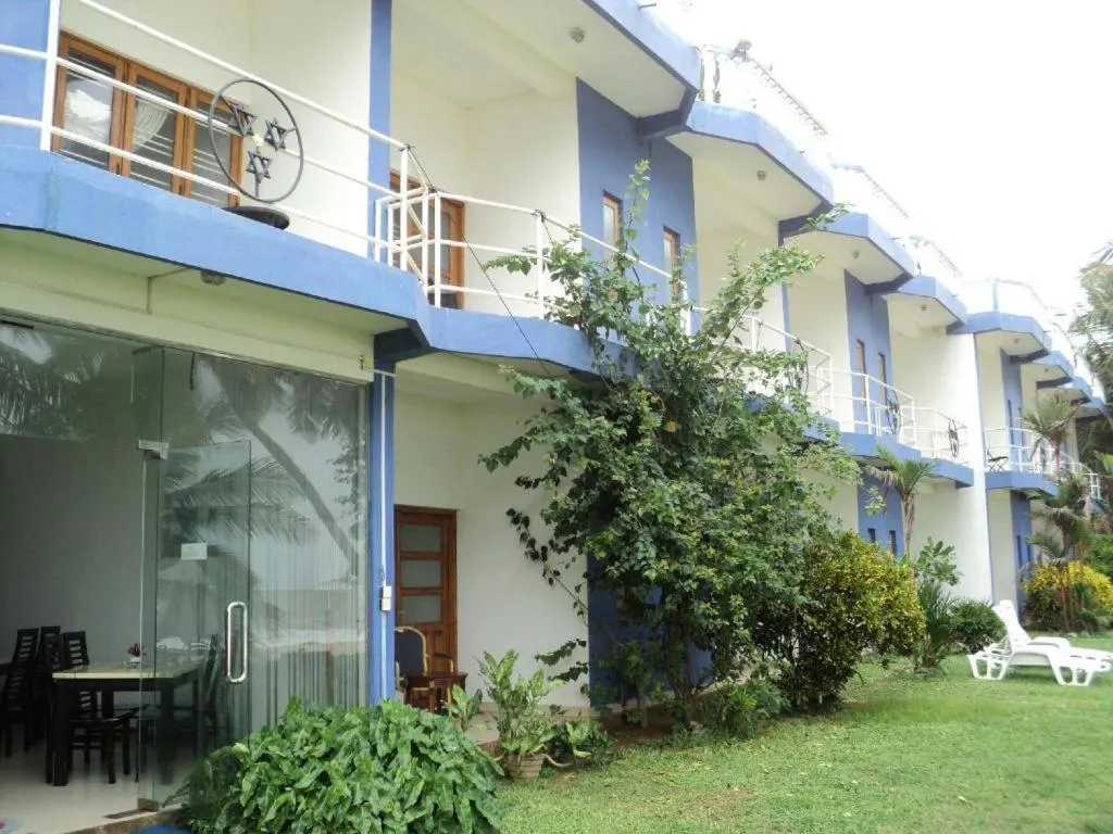 New Tristar Beach Hotel