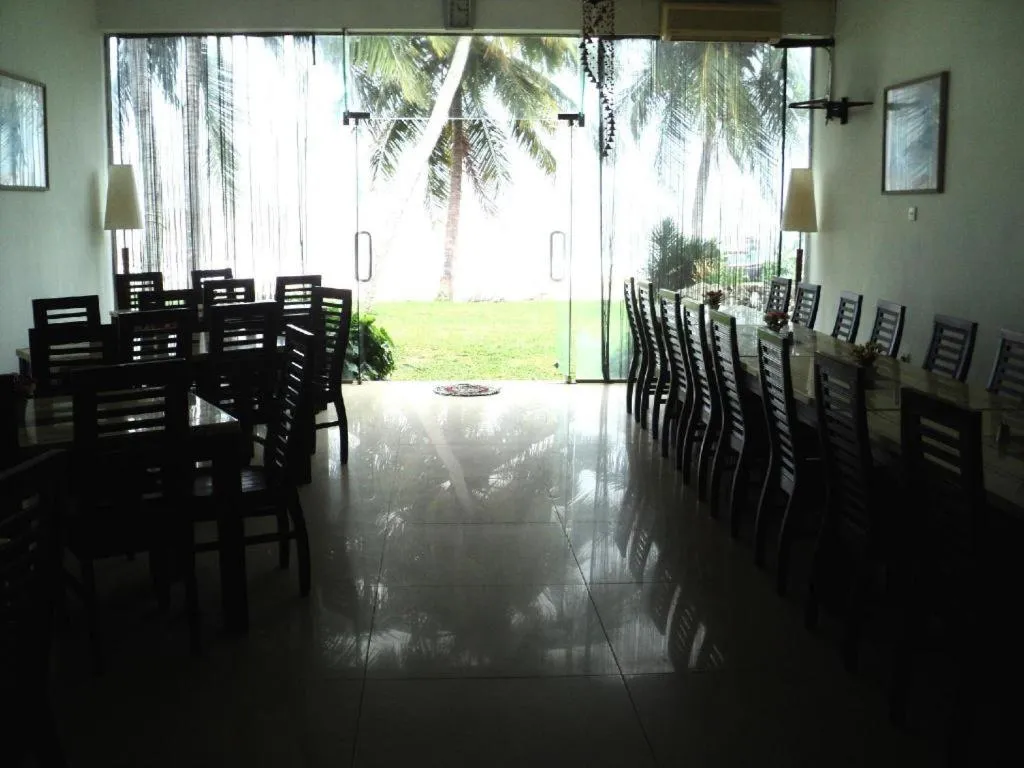 New Tristar Beach Hotel