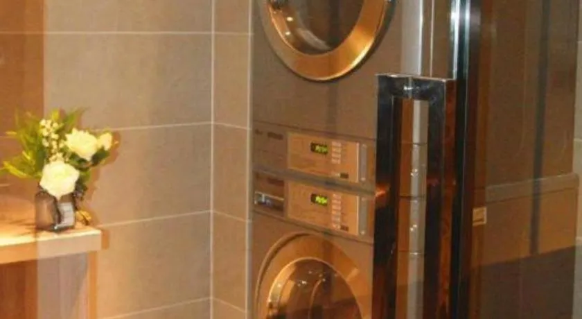 Hanting Hotel Qingdao May Fourth Square Zhiquan Road Metro Station