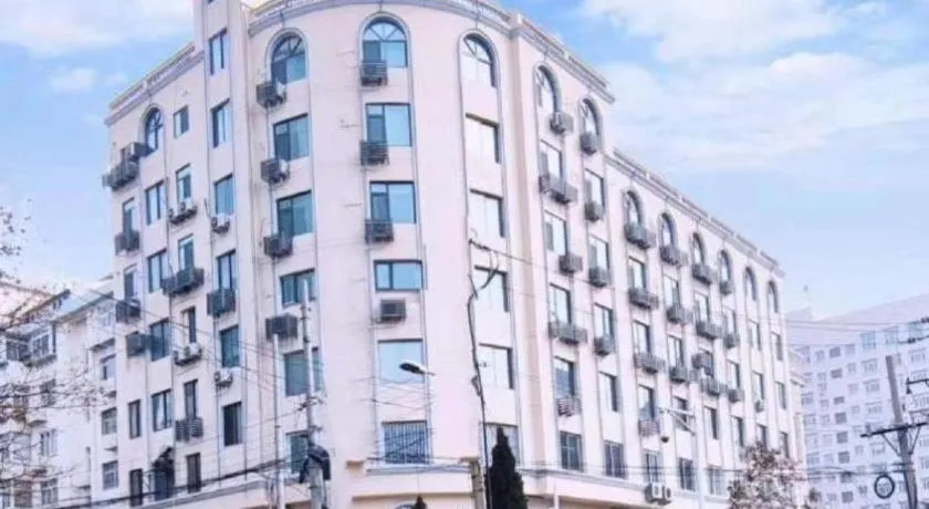 Hanting Hotel Qingdao May Fourth Square Zhiquan Road Metro Station