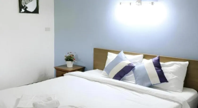 Bed in Urban House 195