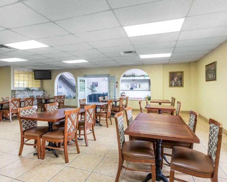 Econo Lodge Dalton West