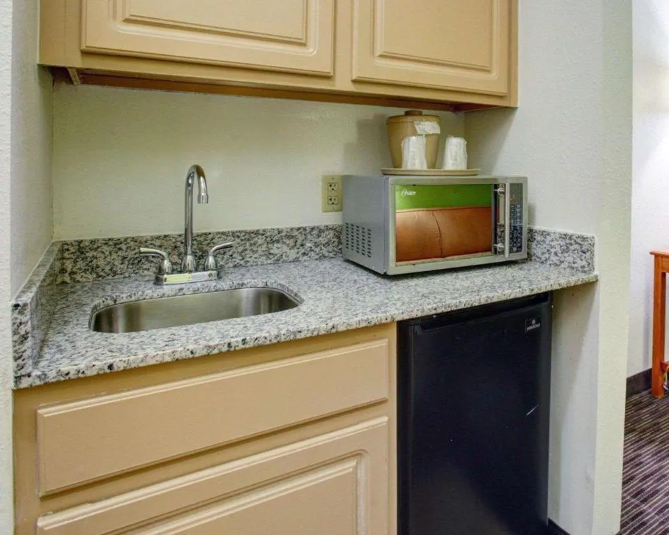 Quality Inn & Suites Austin Airport