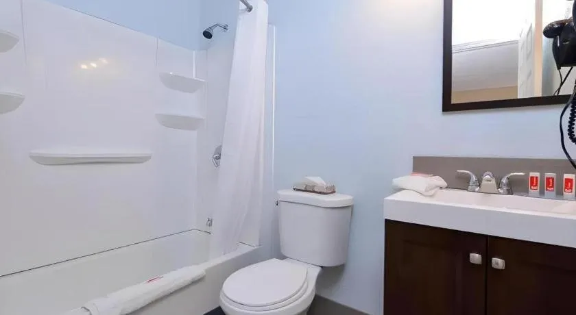 Econo Lodge Rochester I-90 & I-390