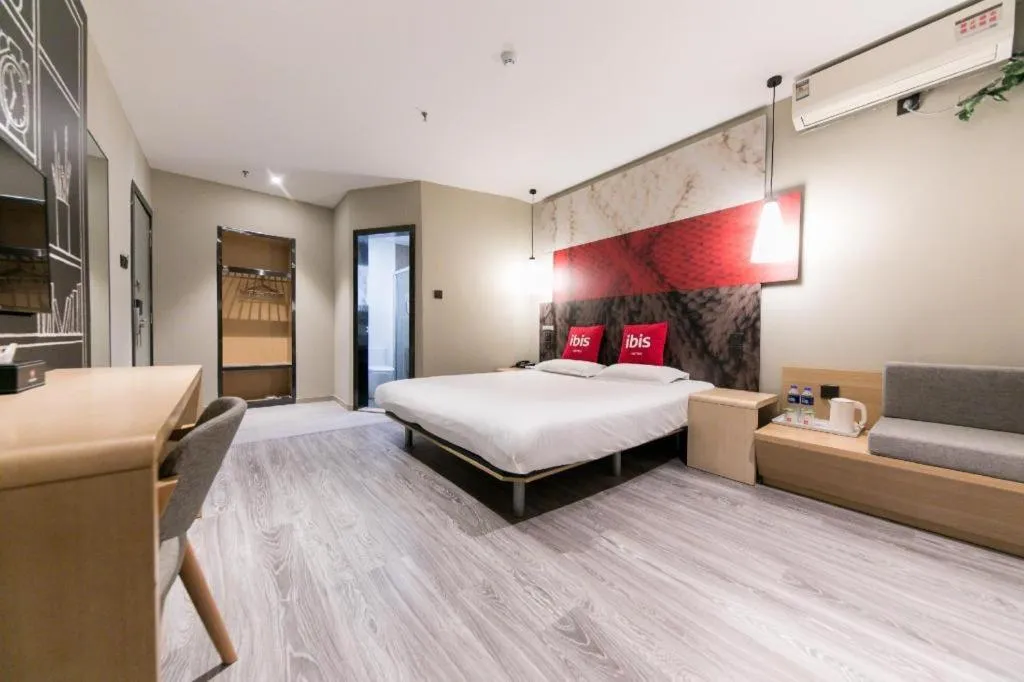 Bed in Ibis Nantong Qingnian