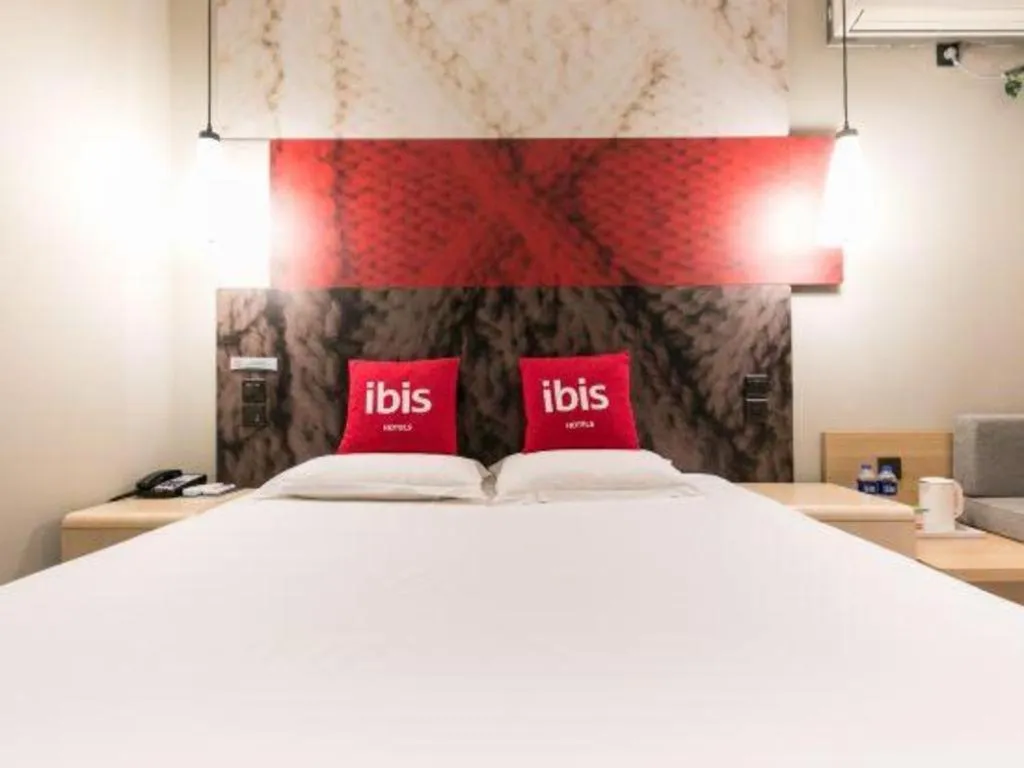 Bed in Ibis Nantong Qingnian