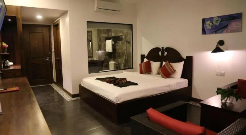 Bed in Yeak Loam Hotel