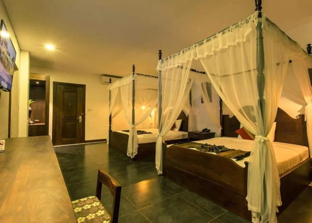 Bed in Yeak Loam Hotel