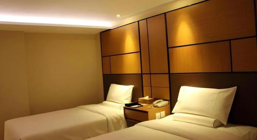 Ji Hotel Kunming Cuihu Yunnan University Affiliated Hospital