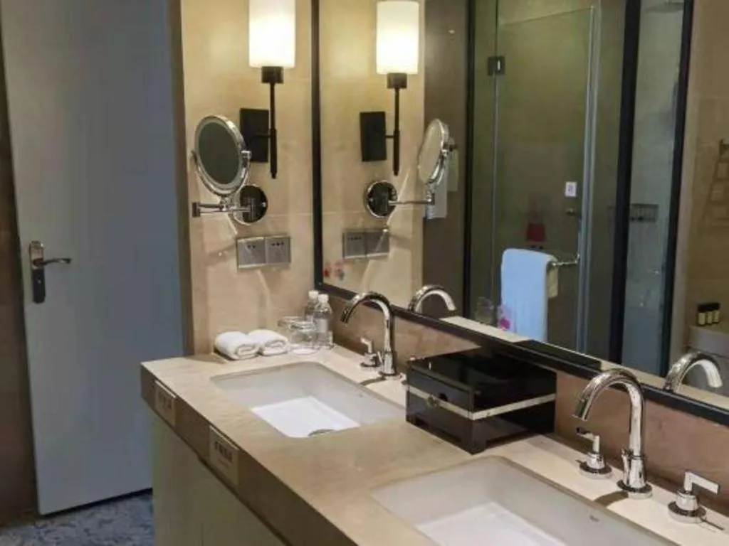 Jiuhua Jin Jiang International Hotel