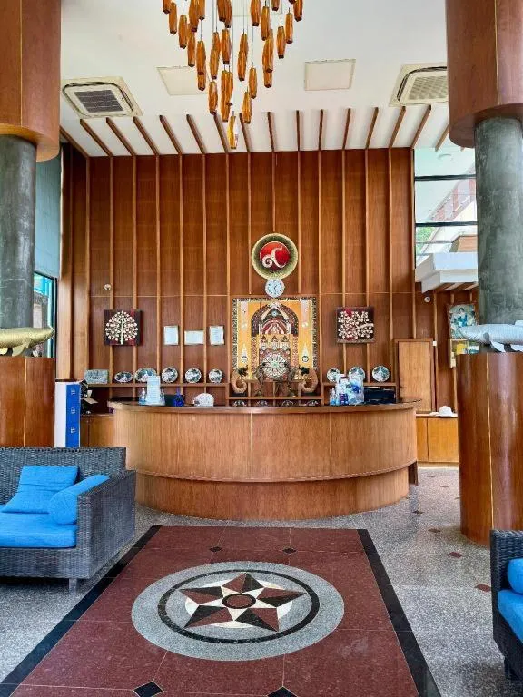 Phi Phi Nice Beach Hotel Hip