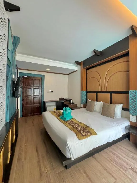 Bed in Phi Phi Nice Beach Hotel Hip