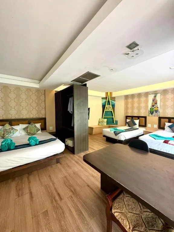 Bed in Phi Phi Nice Beach Hotel Hip