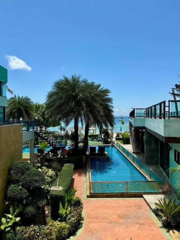 Phi Phi Nice Beach Hotel Hip