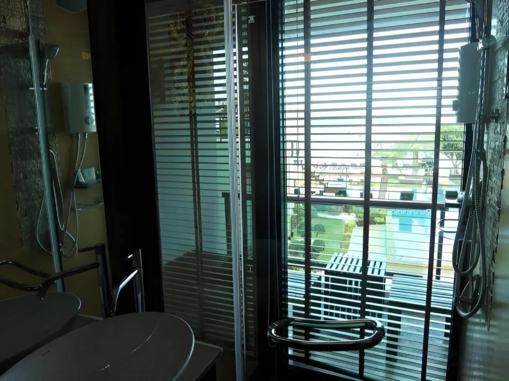 Phi Phi Nice Beach Hotel Hip