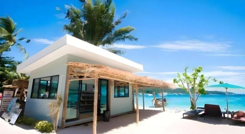 Phi Phi Nice Beach Hotel Hip