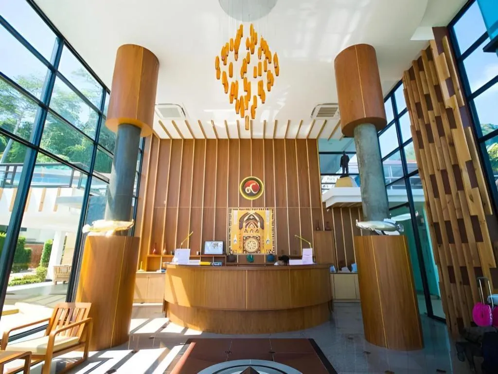 Phi Phi Nice Beach Hotel Hip