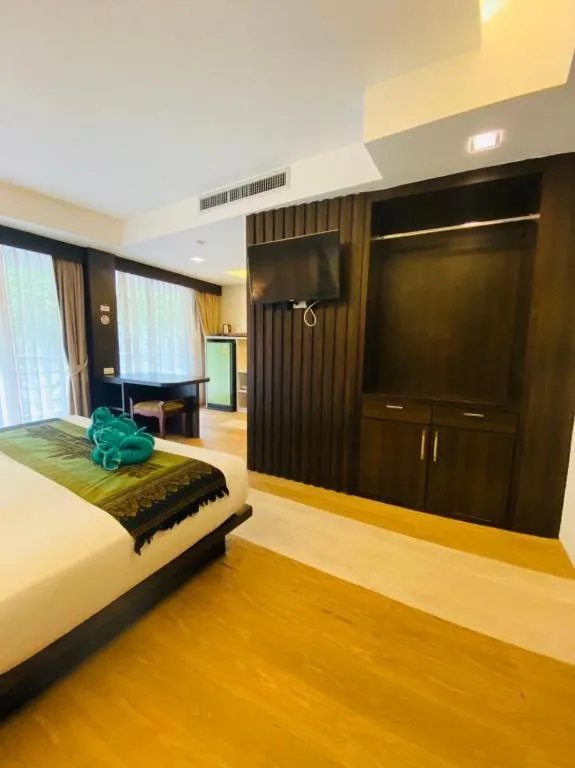 Bed in Phi Phi Nice Beach Hotel Hip