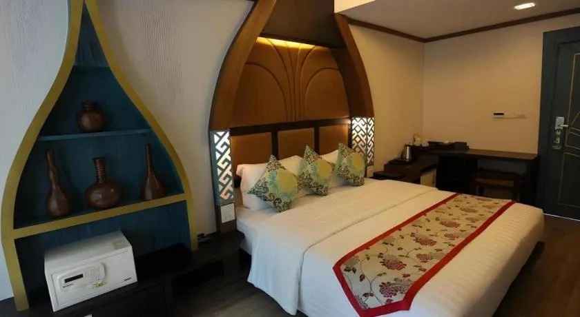 Bed in Phi Phi Nice Beach Hotel Hip