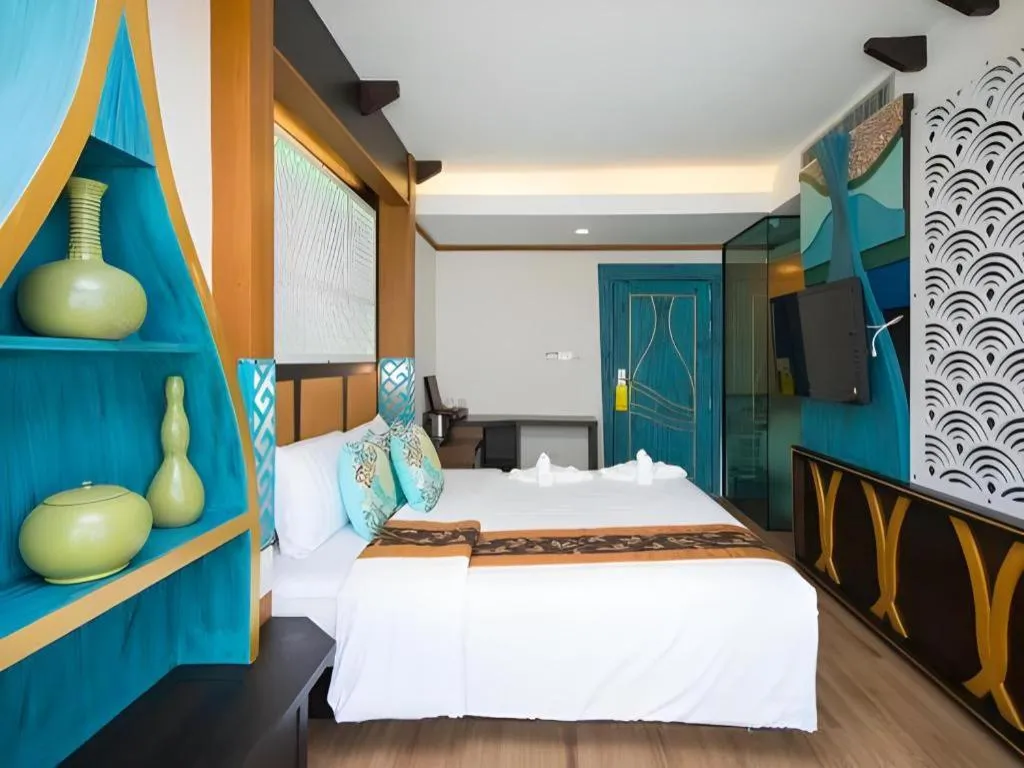 Bed in Phi Phi Nice Beach Hotel Hip