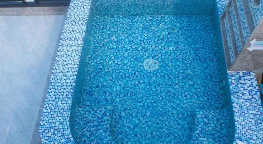 Phi Phi Nice Beach Hotel Hip