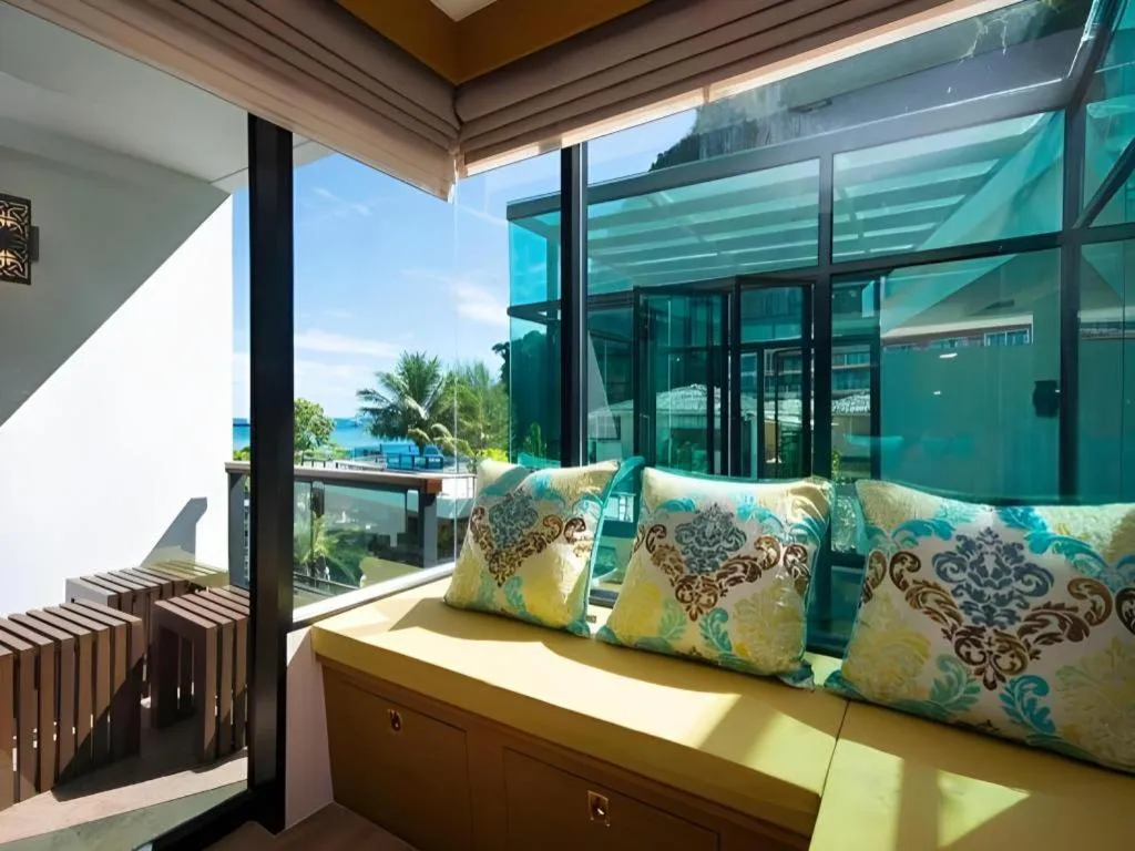 Phi Phi Nice Beach Hotel Hip