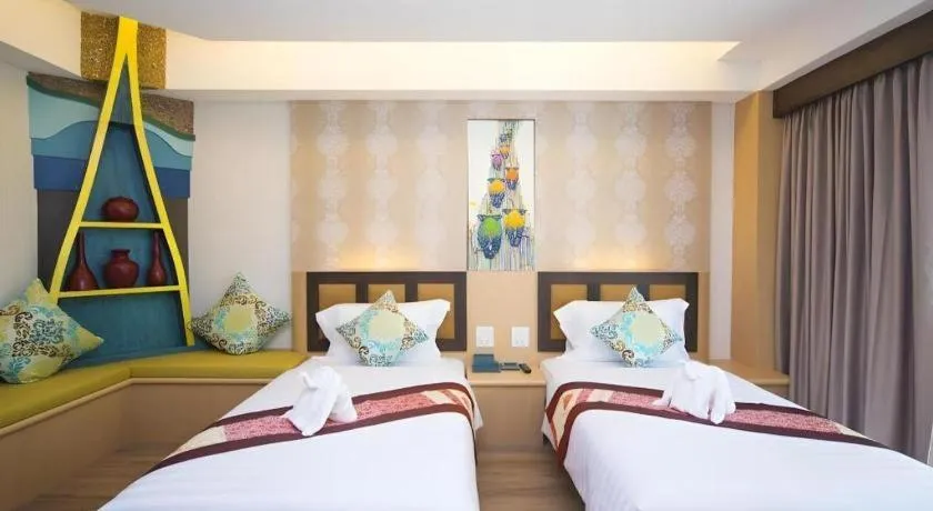 Bed in Phi Phi Nice Beach Hotel Hip