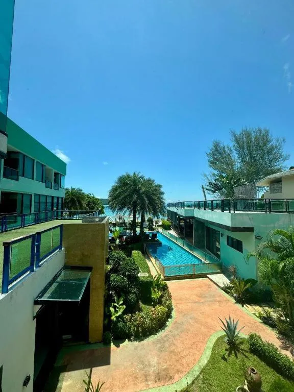 Phi Phi Nice Beach Hotel Hip