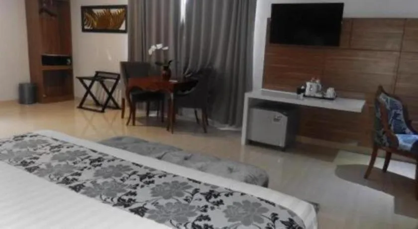 Bed in Grand Amira Hotel Solo, Azana Hotels Collection