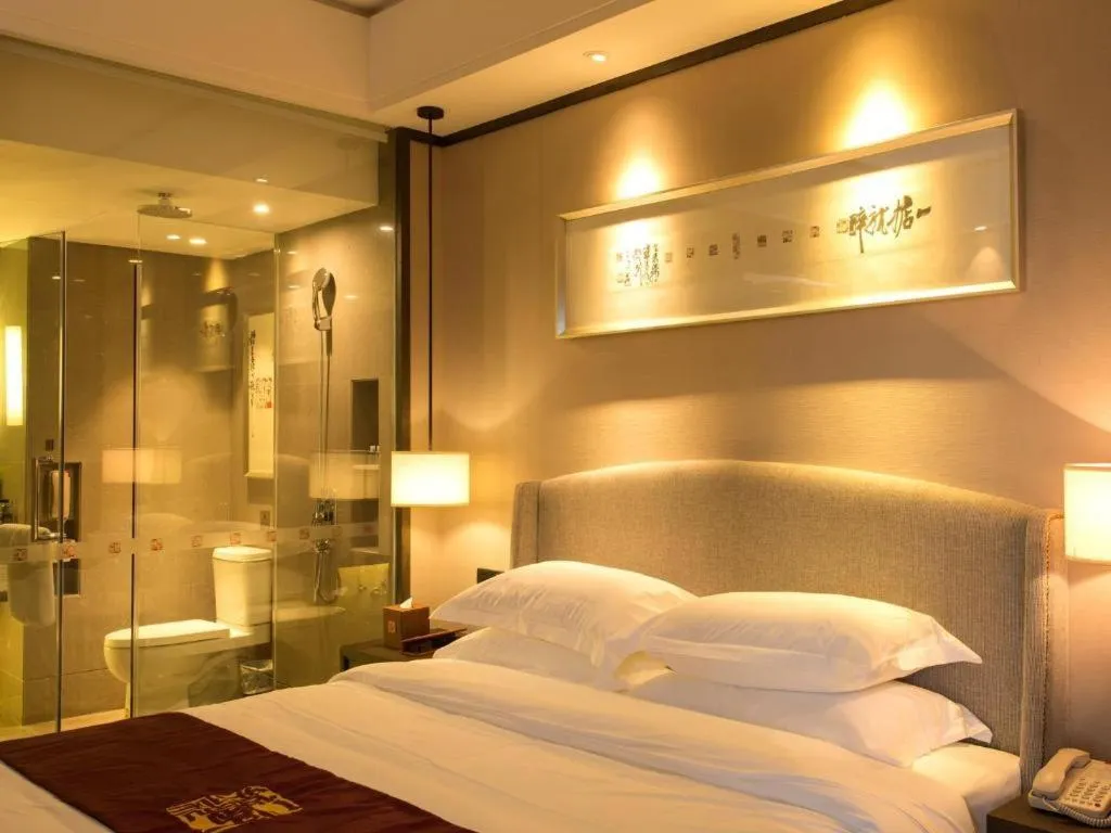 Bed in LIZ Hotel (Zhuhai Gongbei Port Fuhuali Store)