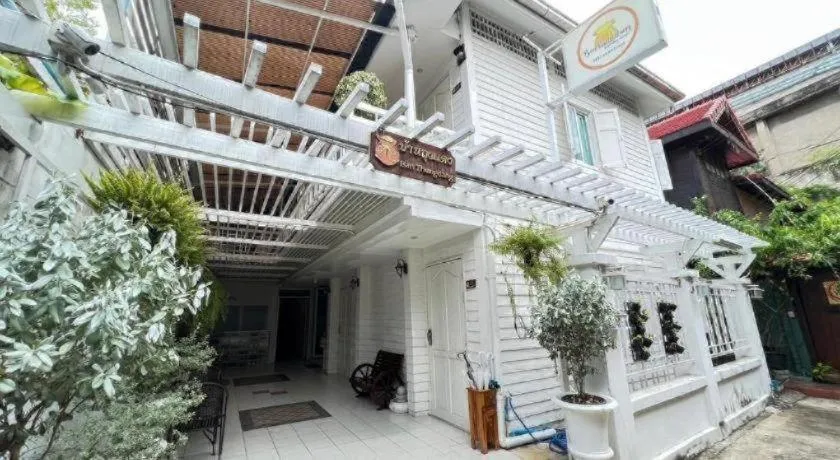 Ban Thungdang Housetel Bangkok