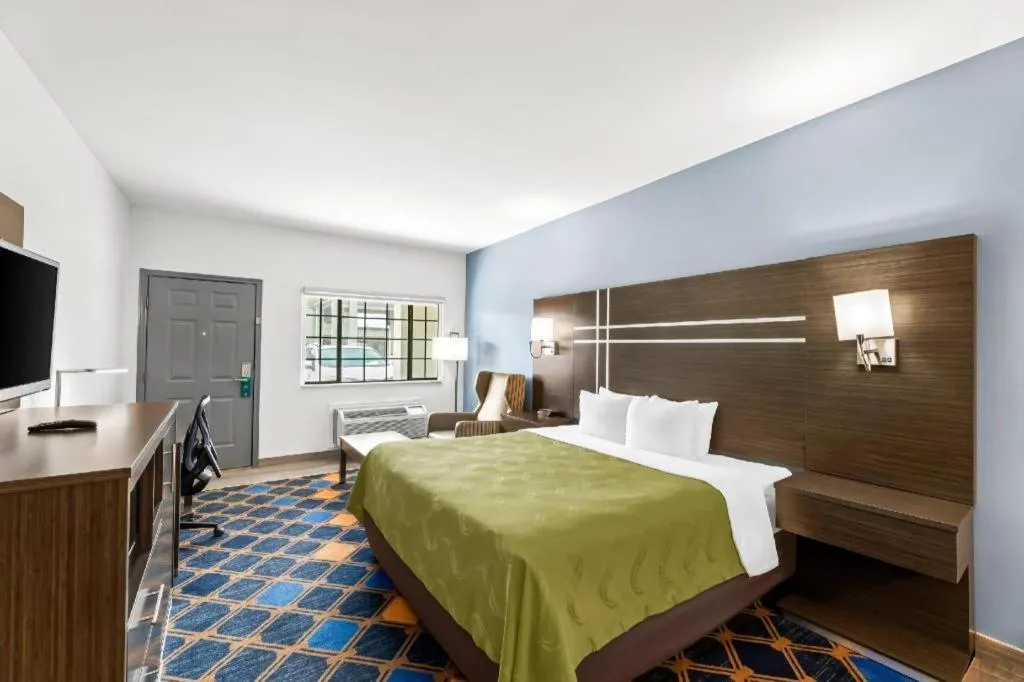 Bed in Quality Inn & Suites Rio Grande City