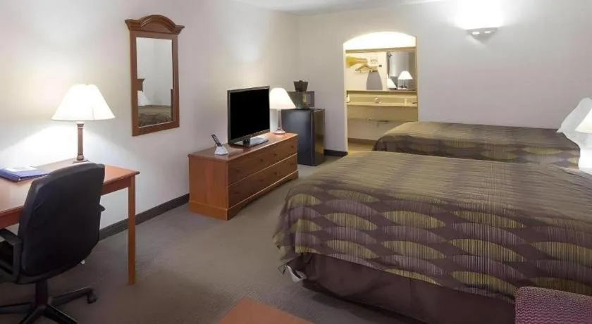 Bed in Quality Inn & Suites Rio Grande City