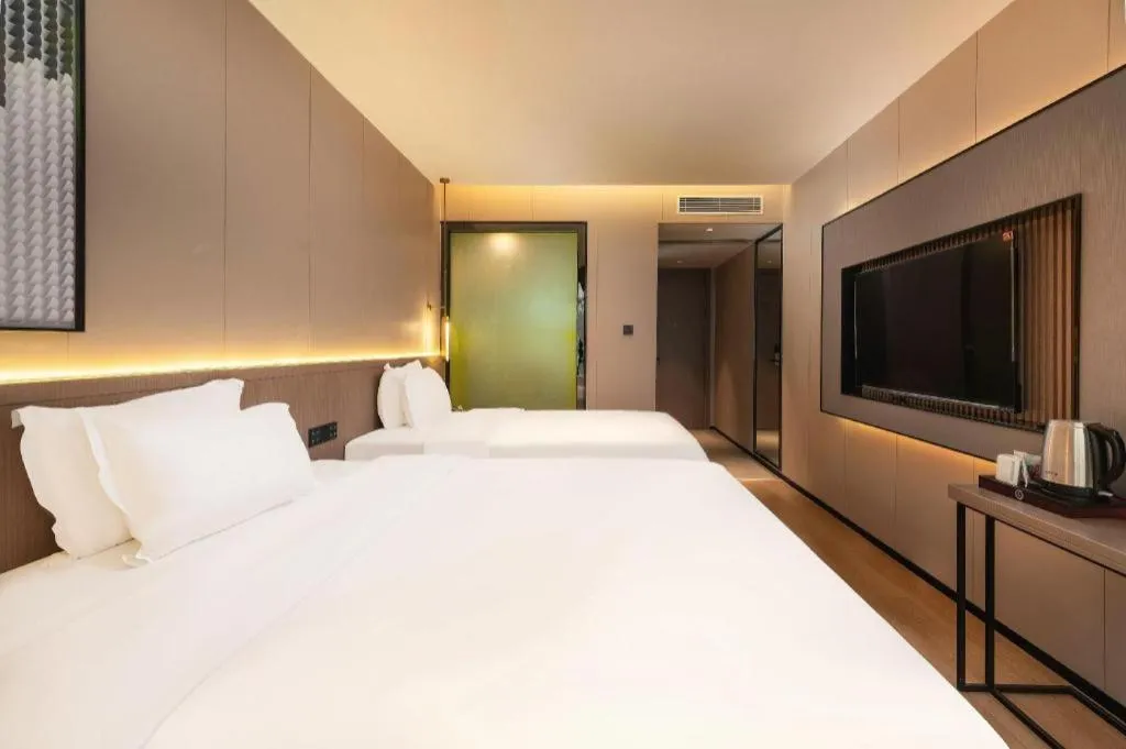 Bed in Lavande Hotel Guangzhou Financial City Tianhe Park Metro Station