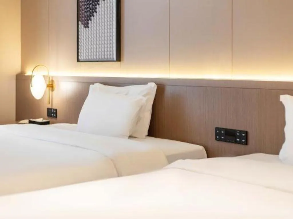 Bed in Lavande Hotel Guangzhou Financial City Tianhe Park Metro Station