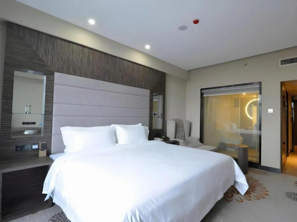 Bed in Lavande Hotel Guangzhou Financial City Tianhe Park Metro Station