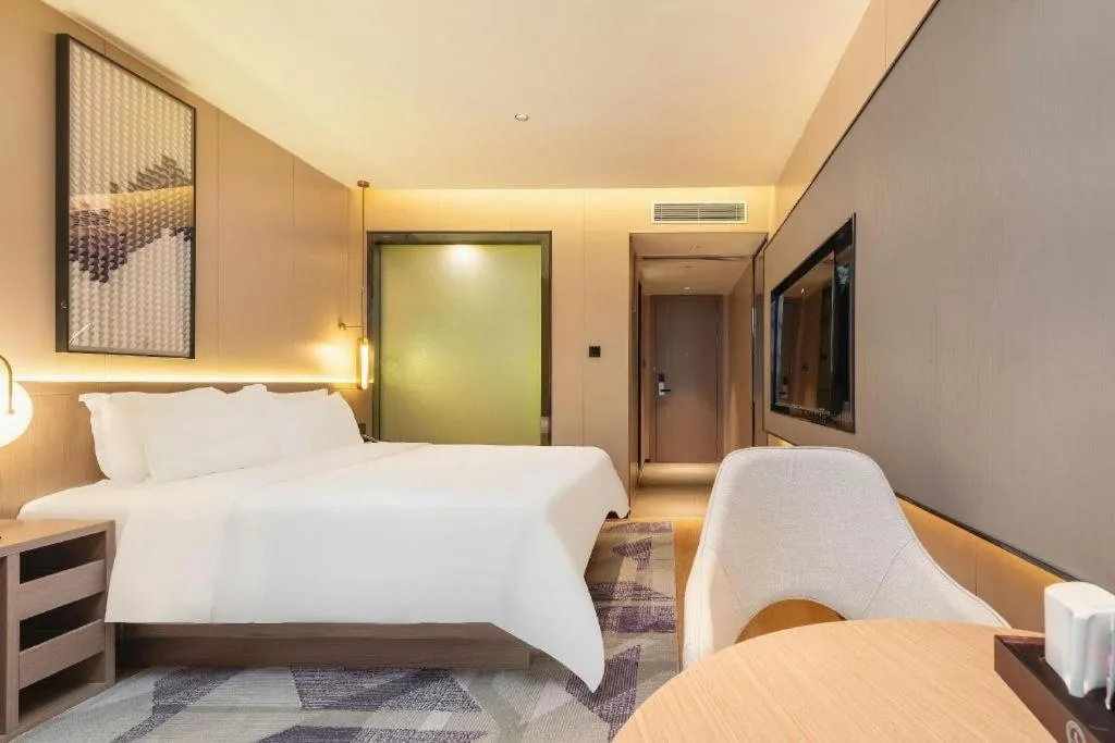 Bed in Lavande Hotel Guangzhou Financial City Tianhe Park Metro Station