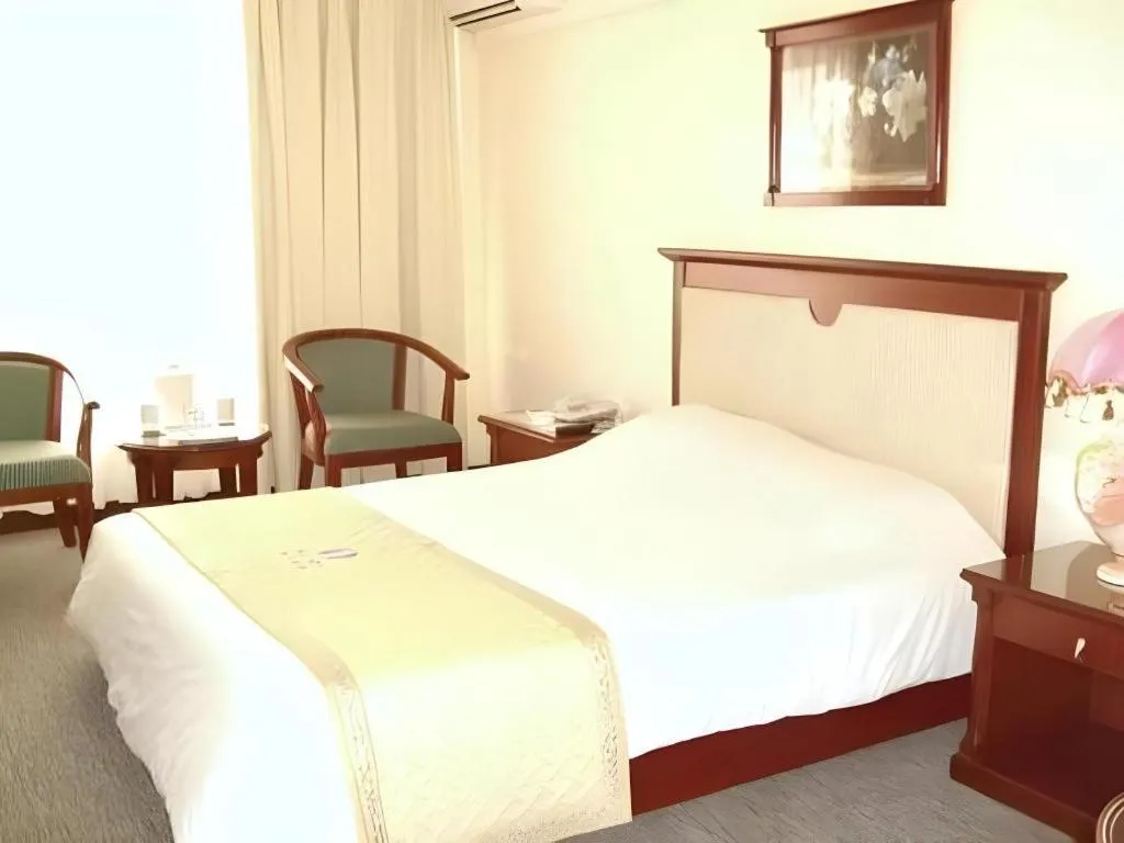 Bed in Huu Nghi Hotel