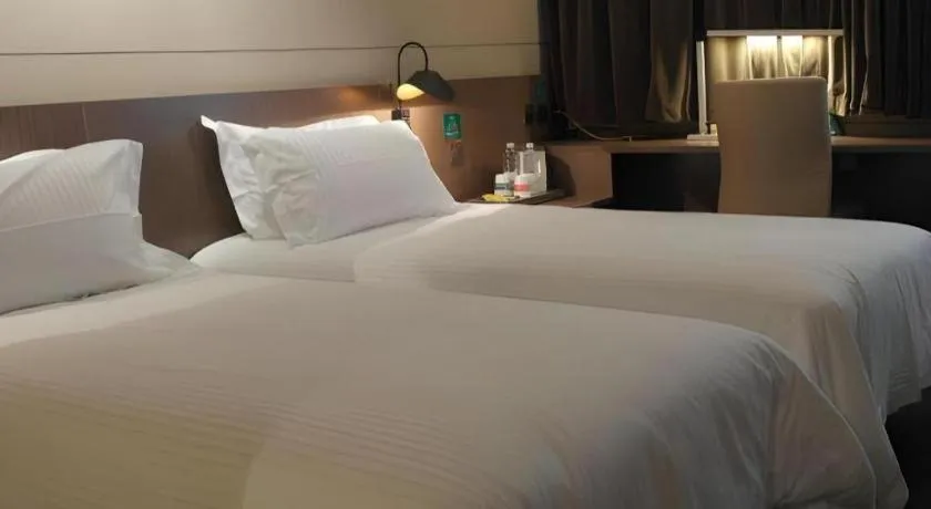 Bed in Jinjiang Inn Select Shanghai Nanjing Road Pedestrian Street