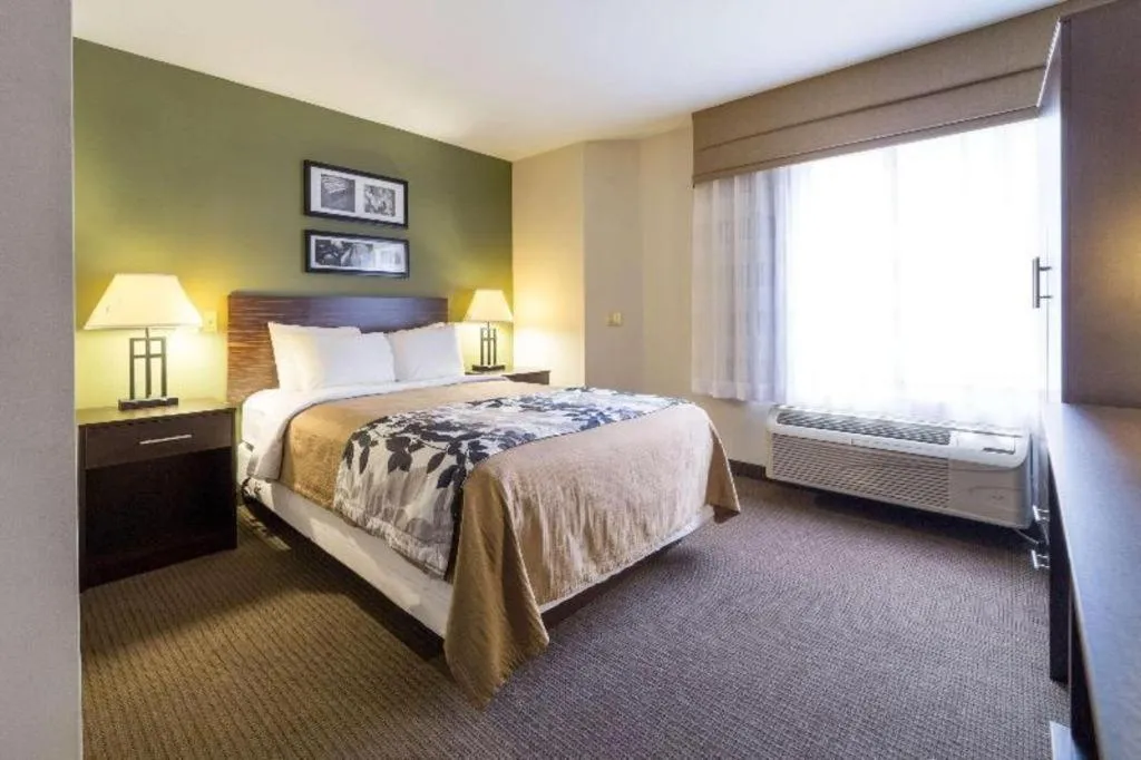 Bed in Sleep Inn Airport Phoenix