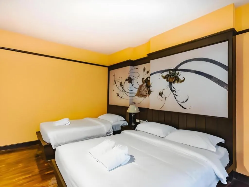 Bed in Sarita Chalet and Spa Hotel