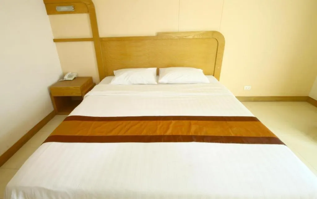 Bed in Eastiny Plaza hotel