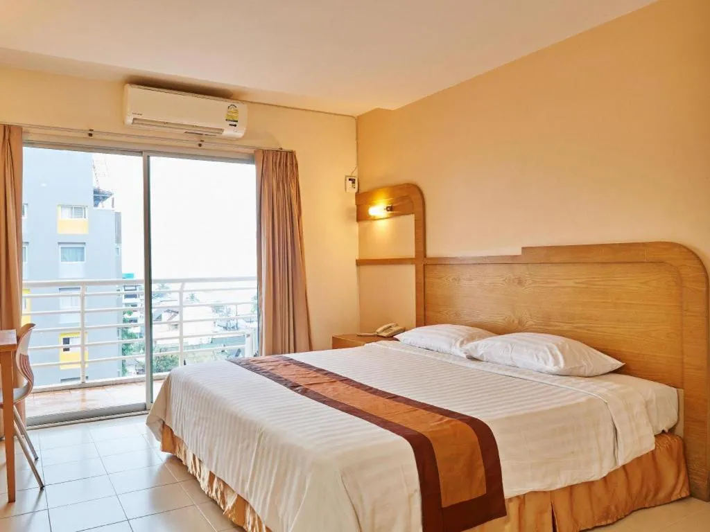 Bed in Eastiny Plaza hotel