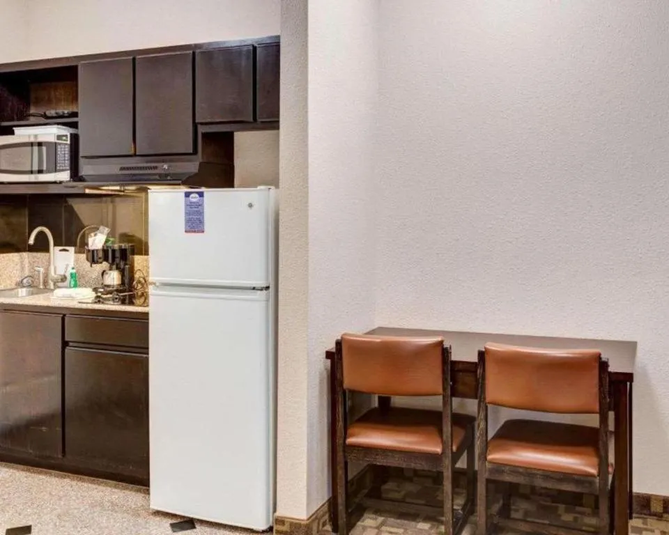 Suburban Extended Stay La Place