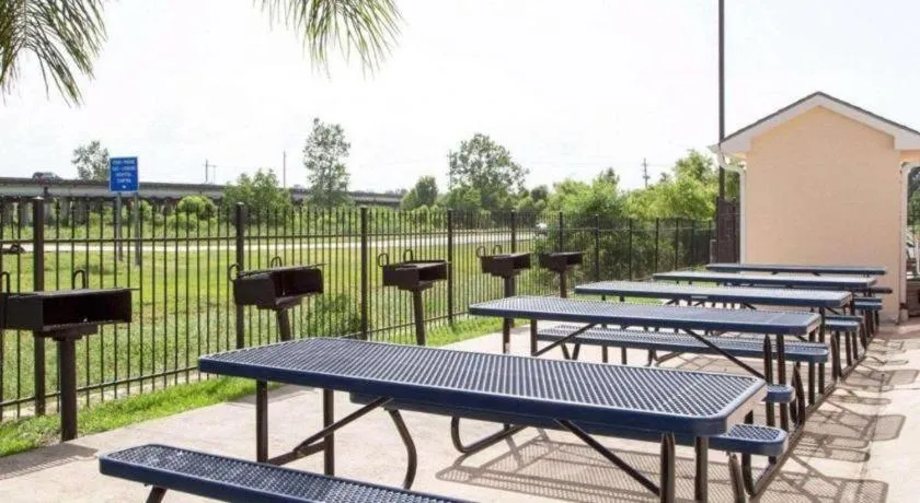 Suburban Extended Stay La Place