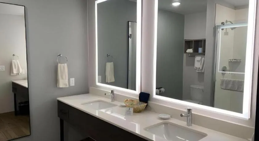 Best Western Lake Lucille Inn